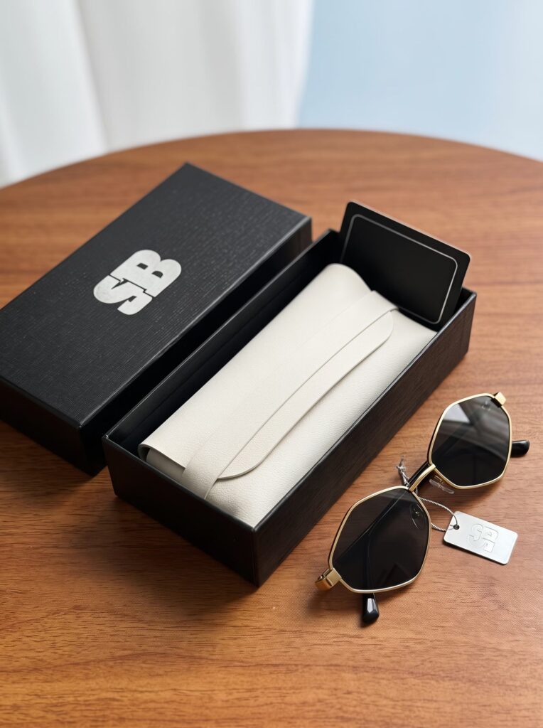women luxury gold tint